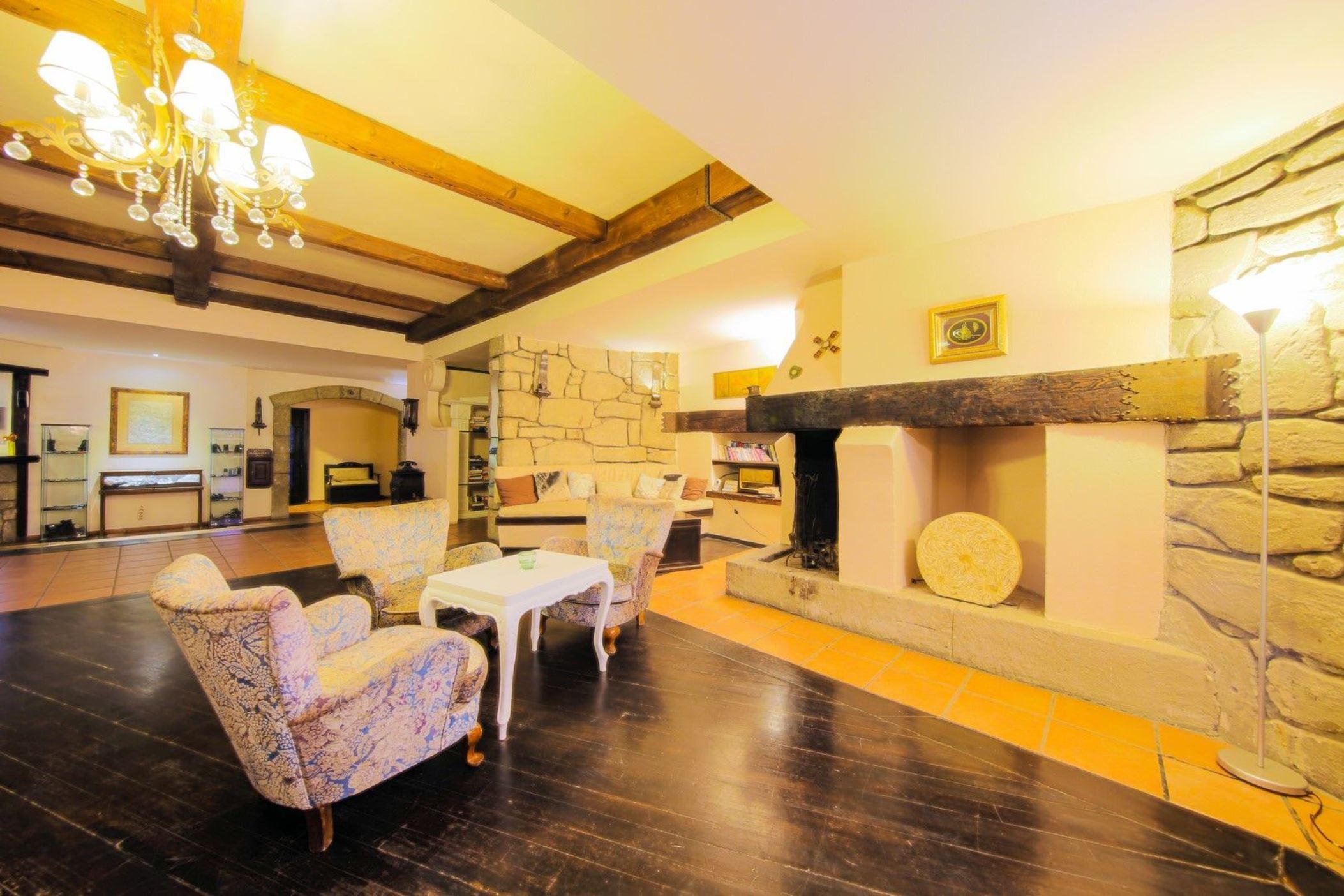 גומבט Flora Hotel מראה חיצוני תמונה